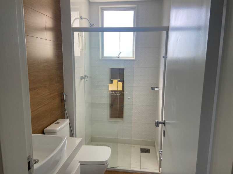 Apartamento à venda com 3 quartos, 137m² - Foto 25