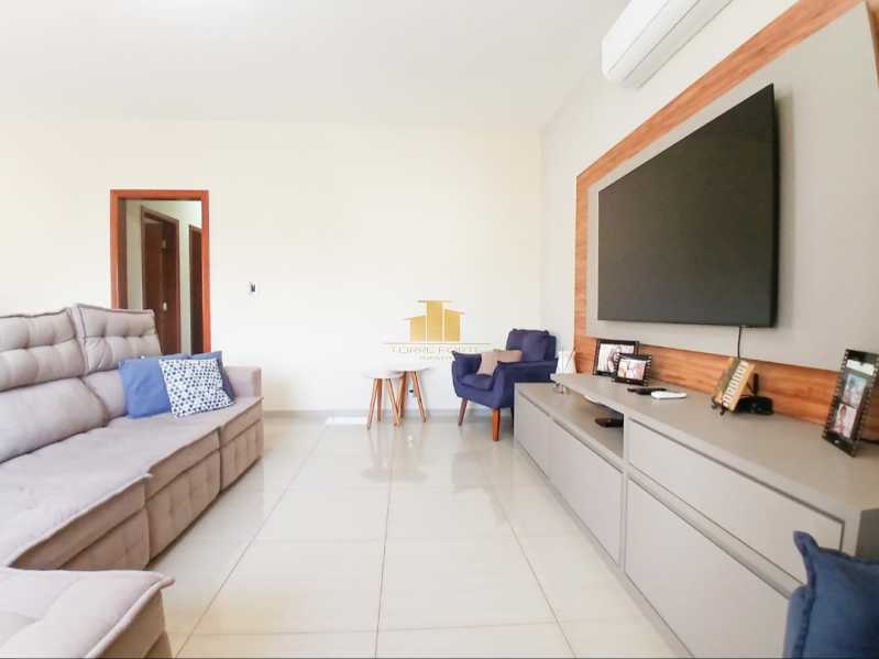 Casa, 3 quartos, 300 m² - Foto 2