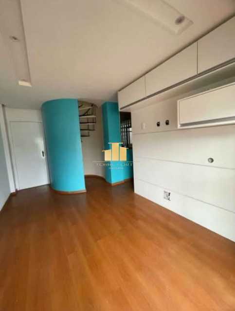 Cobertura, 3 quartos, 135 m² - Foto 3