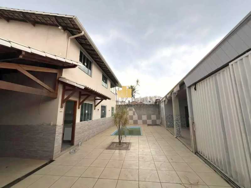 Casa, 4 quartos, 220 m² - Foto 3