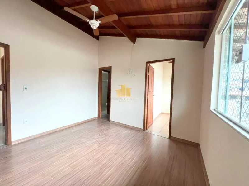 Casa, 4 quartos, 220 m² - Foto 12