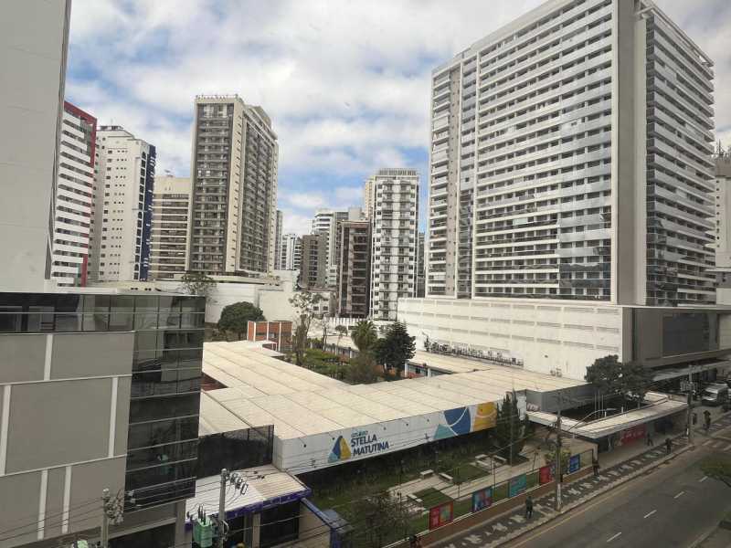 Apartamento à venda com 1 quarto, 43m² - Foto 18