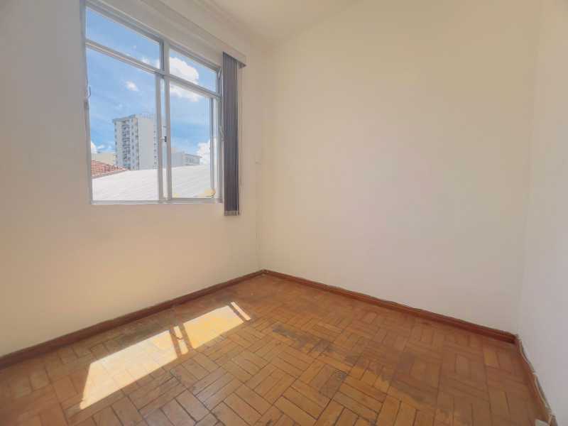 Apartamento para alugar com 3 quartos, 80m² - Foto 8