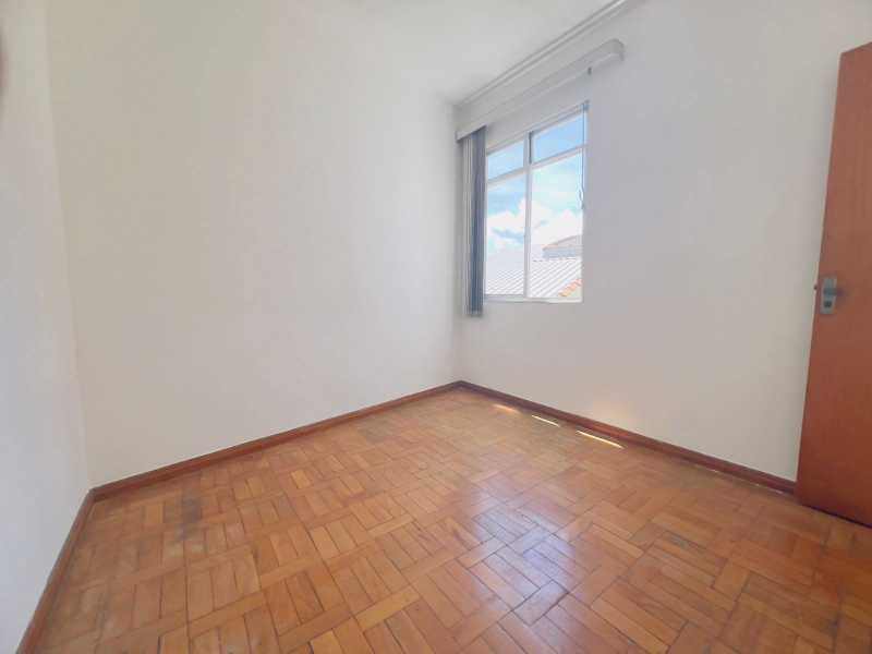 Apartamento para alugar com 3 quartos, 80m² - Foto 14