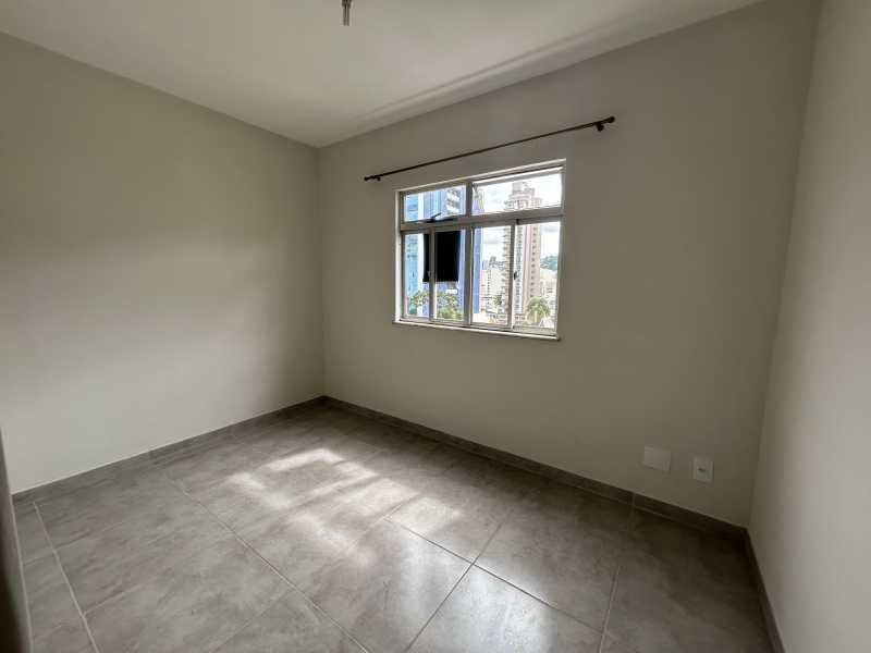 Apartamento para alugar com 2 quartos, 68m² - Foto 12