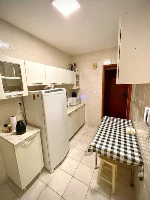 Apartamento para alugar com 2 quartos, 65m² - Foto 13