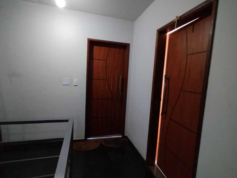 Cobertura à venda com 3 quartos, 90m² - Foto 6