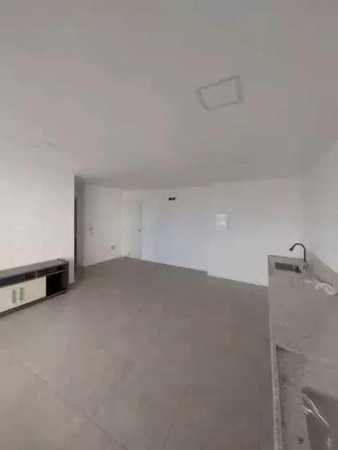 Apartamento à venda com 3 quartos, 94m² - Foto 11