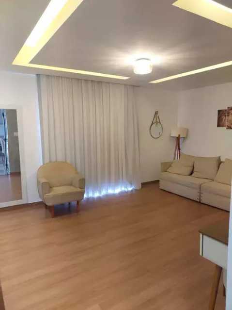 Casa à venda com 3 quartos, 224m² - Foto 6