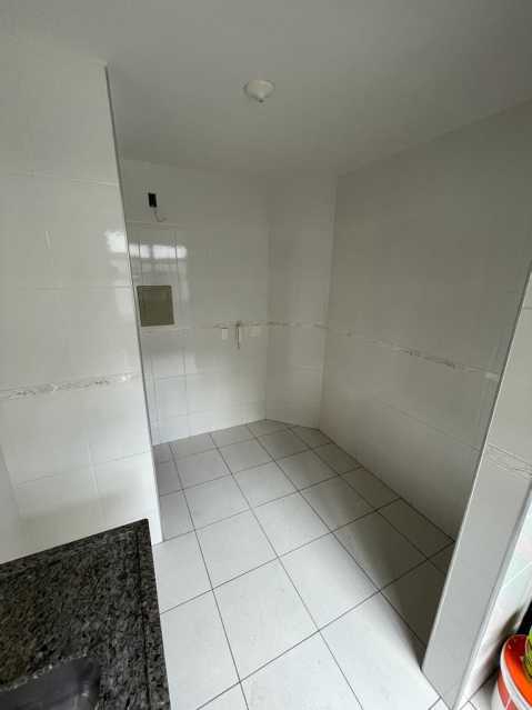 Apartamento à venda com 3 quartos, 77m² - Foto 12