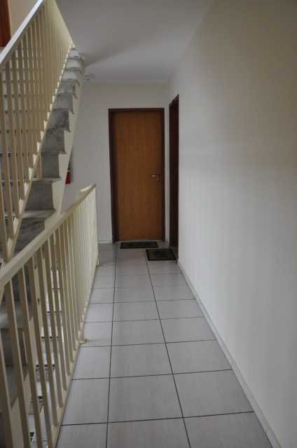 Apartamento à venda com 3 quartos, 77m² - Foto 3