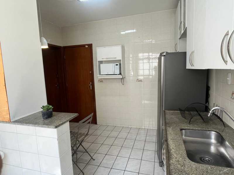 Apartamento à venda com 2 quartos, 68m² - Foto 19