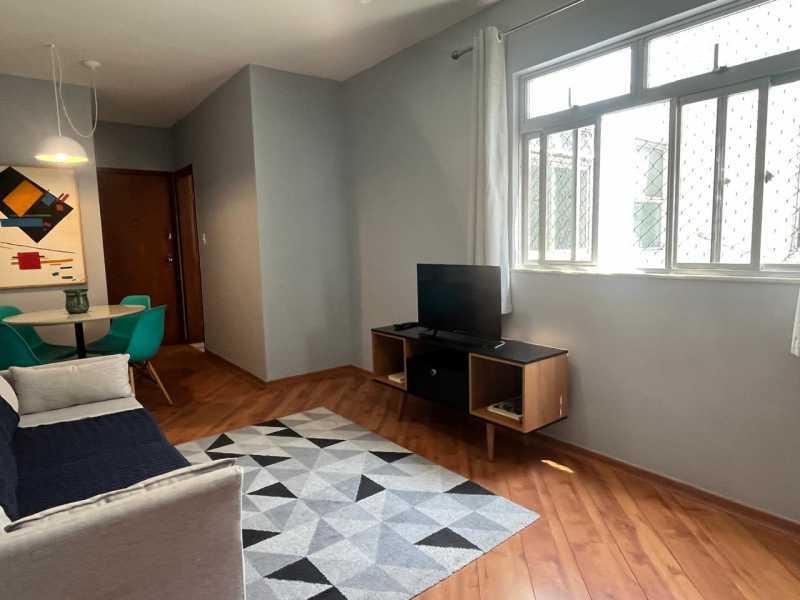 Apartamento à venda com 2 quartos, 68m² - Foto 8