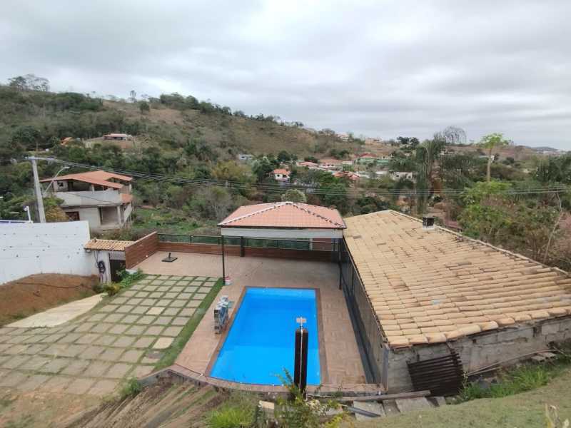 Chácara à venda com 2 quartos, 250m² - Foto 13