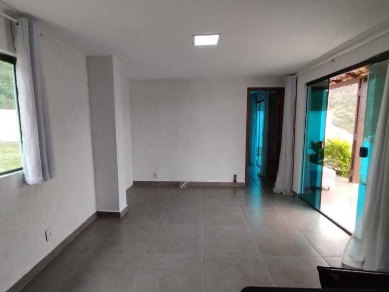 Chácara à venda com 2 quartos, 250m² - Foto 24