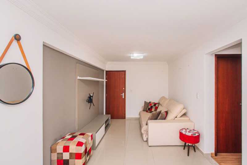 Apartamento à venda com 2 quartos, 70m² - Foto 7