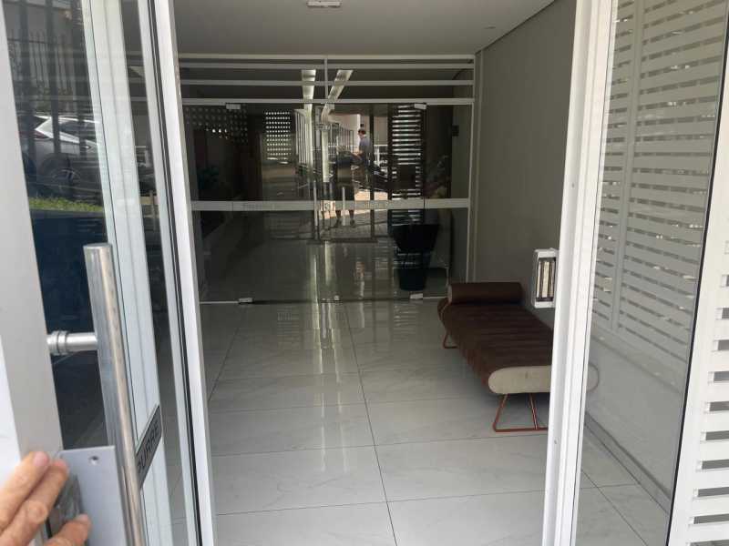 Apartamento à venda com 2 quartos, 70m² - Foto 24