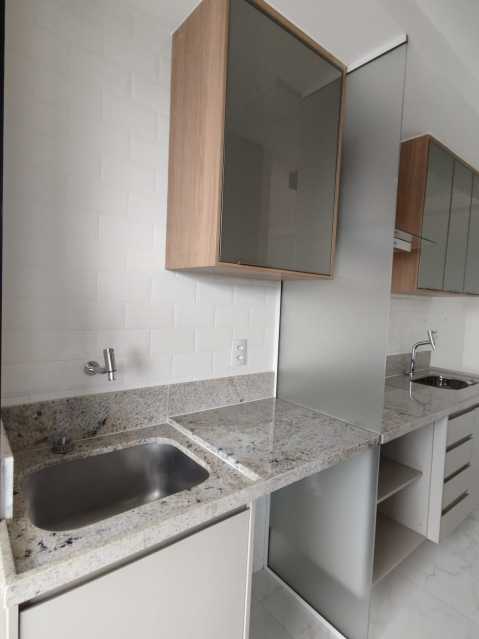 Apartamento à venda com 2 quartos, 60m² - Foto 9