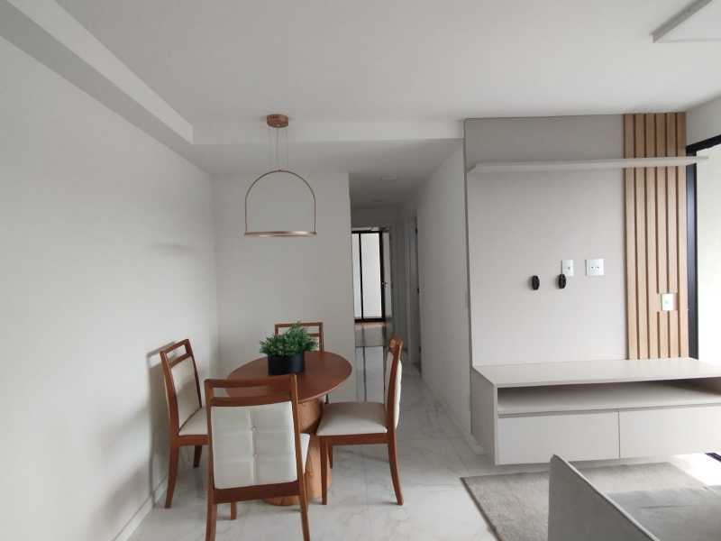 Apartamento à venda com 2 quartos, 60m² - Foto 2