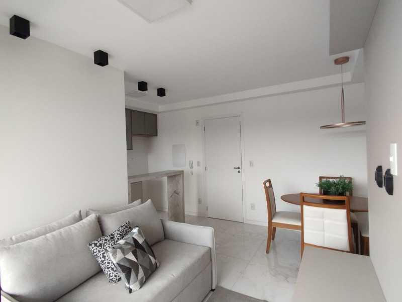 Apartamento à venda com 3 quartos, 142m² - Foto 4