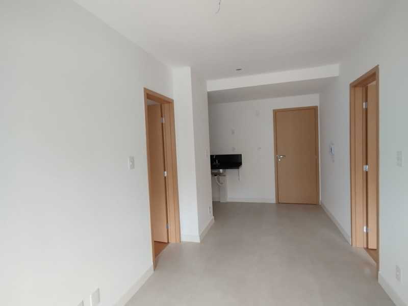 Apartamento à venda com 2 quartos, 99m² - Foto 8