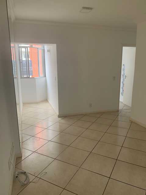 Apartamento à venda com 2 quartos, 88m² - Foto 3