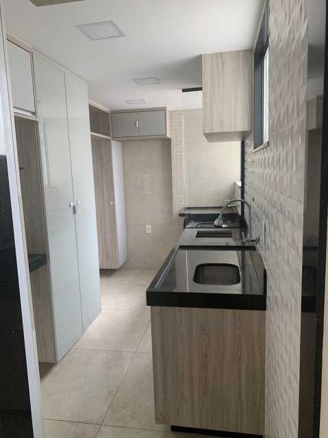 Apartamento à venda com 2 quartos, 88m² - Foto 18