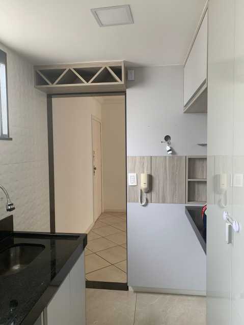 Apartamento à venda com 2 quartos, 88m² - Foto 27