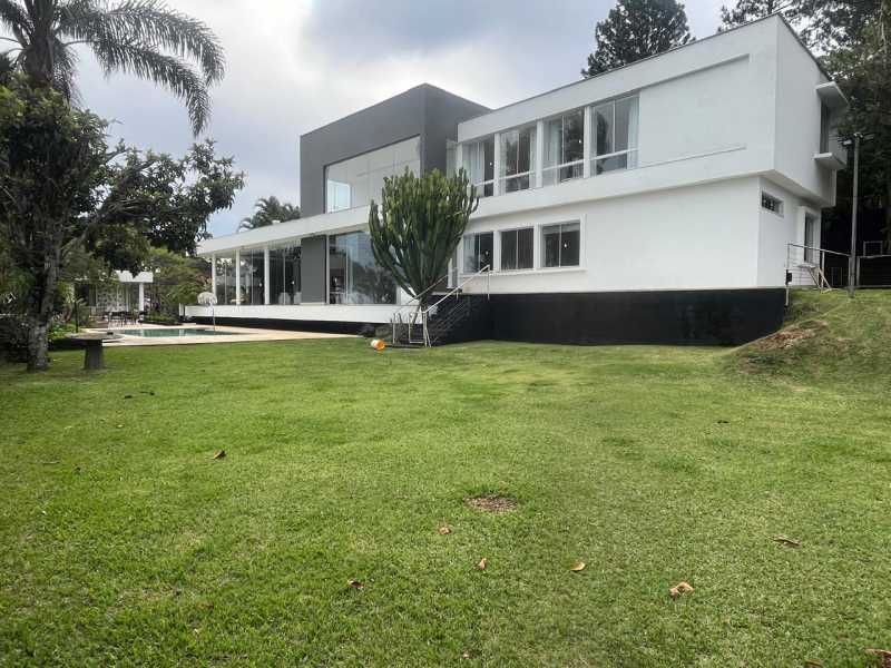 Casa à venda com 4 quartos, 900m² - Foto 5