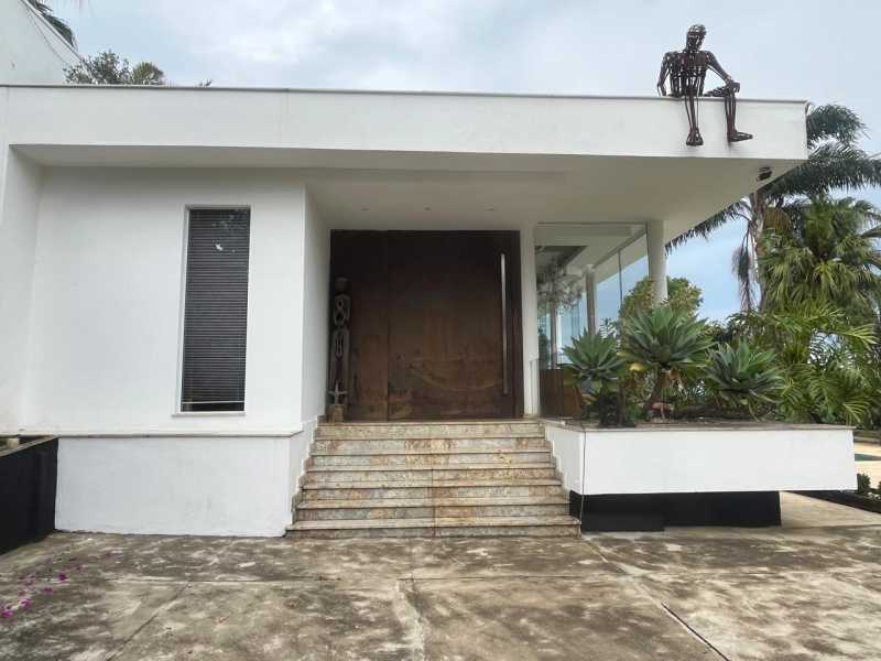 Casa à venda com 4 quartos, 900m² - Foto 7