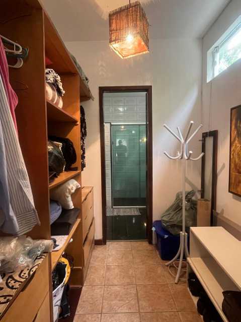 Casa à venda com 4 quartos, 900m² - Foto 20