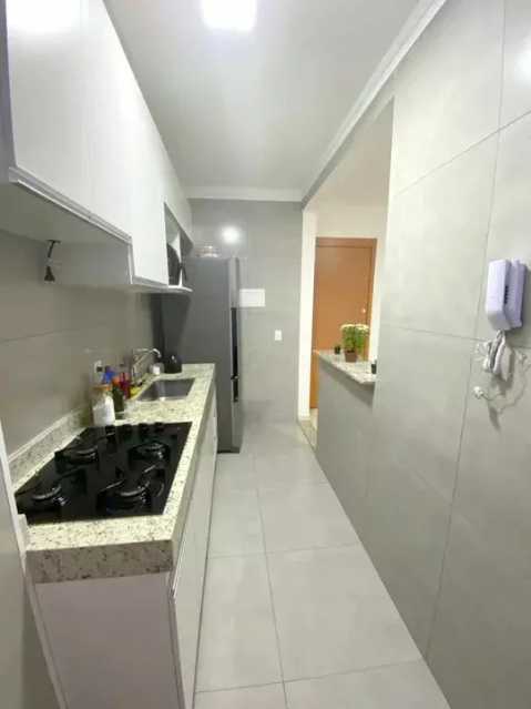 Apartamento à venda com 2 quartos, 65m² - Foto 13