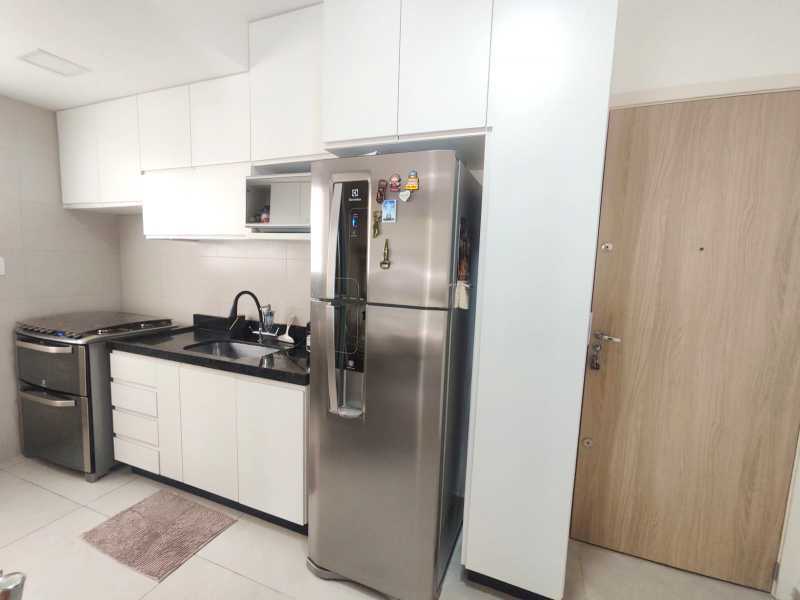 Apartamento à venda com 2 quartos, 60m² - Foto 10