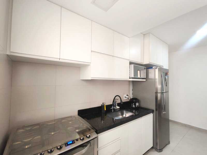 Apartamento à venda com 2 quartos, 60m² - Foto 13