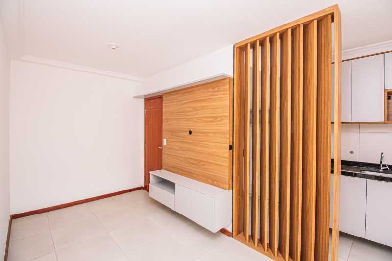 Apartamento à venda com 3 quartos, 86m² - Foto 2