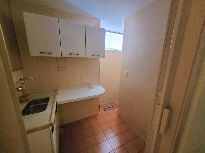 Apartamento para alugar com 1 quarto, 45m² - Foto 14