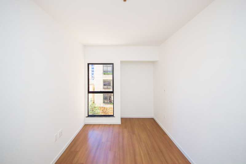 Apartamento à venda com 2 quartos, 67m² - Foto 8