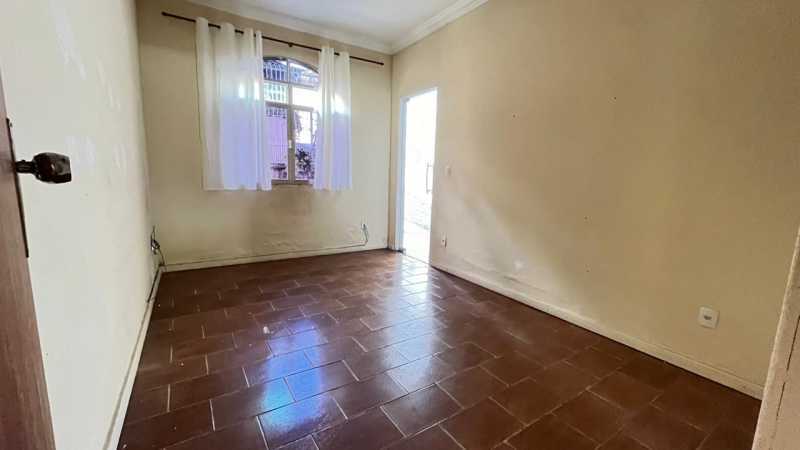 Casa à venda com 4 quartos, 250m² - Foto 3