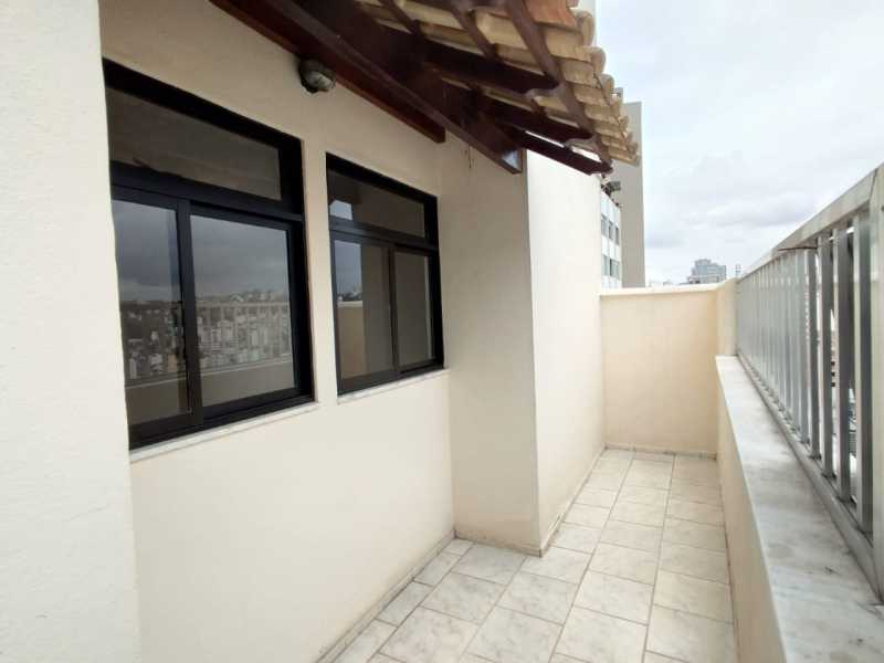 Apartamento à venda com 2 quartos, 90m² - Foto 1