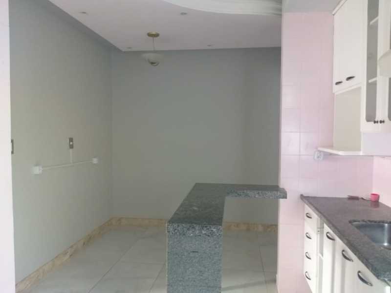 Apartamento para alugar com 2 quartos, 60m² - Foto 14