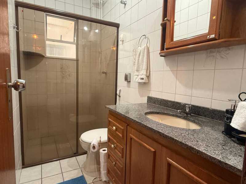 Apartamento para alugar com 2 quartos, 80m² - Foto 16