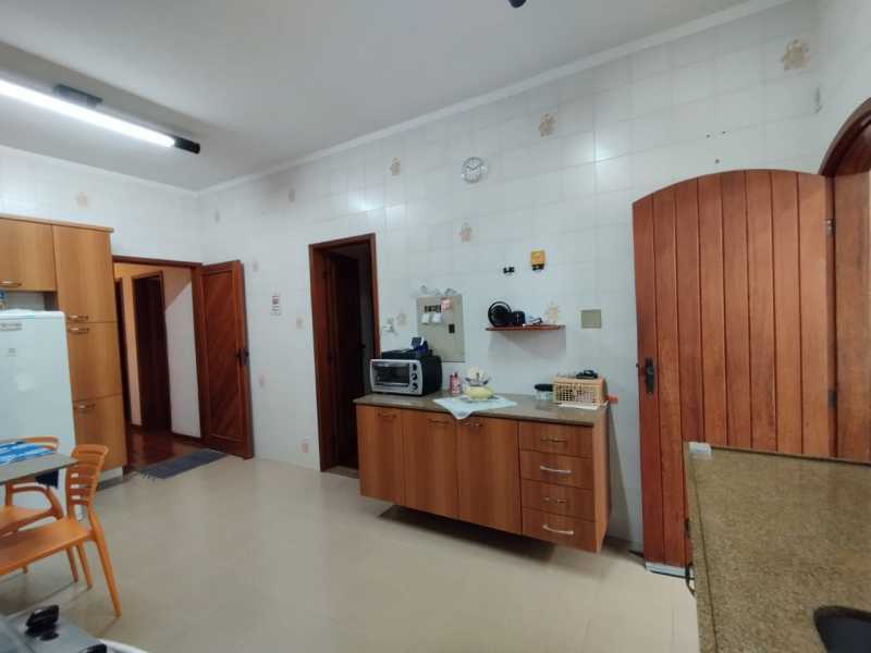 Casa à venda com 4 quartos, 440m² - Foto 5