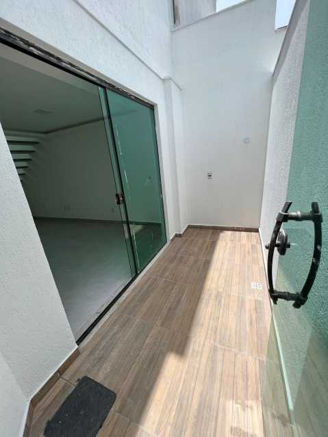 Casa à venda com 2 quartos, 104m² - Foto 3