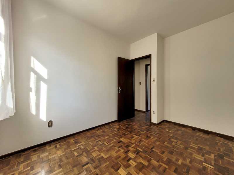 Apartamento à venda com 2 quartos, 70m² - Foto 2