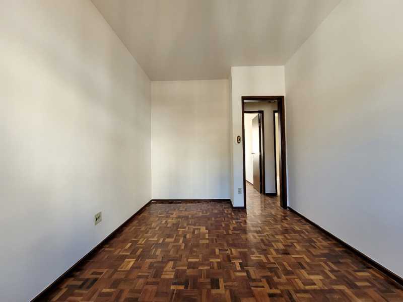 Apartamento à venda com 2 quartos, 70m² - Foto 3