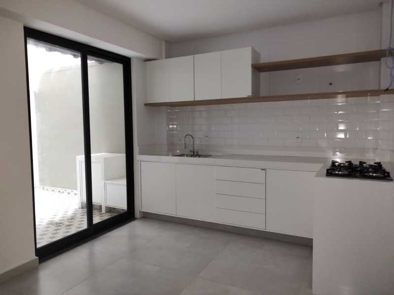 Apartamento à venda com 3 quartos, 76m² - Foto 8