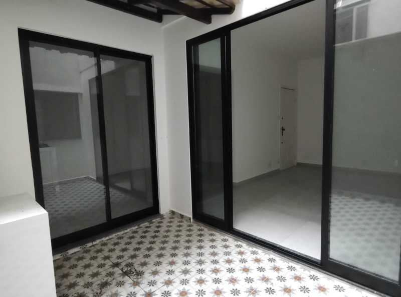 Apartamento à venda com 3 quartos, 76m² - Foto 14