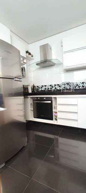 Apartamento à venda com 2 quartos, 67m² - Foto 14