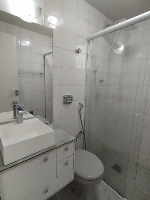 Apartamento à venda com 2 quartos, 95m² - Foto 14