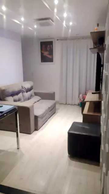 Apartamento à venda com 2 quartos, 70m² - Foto 3